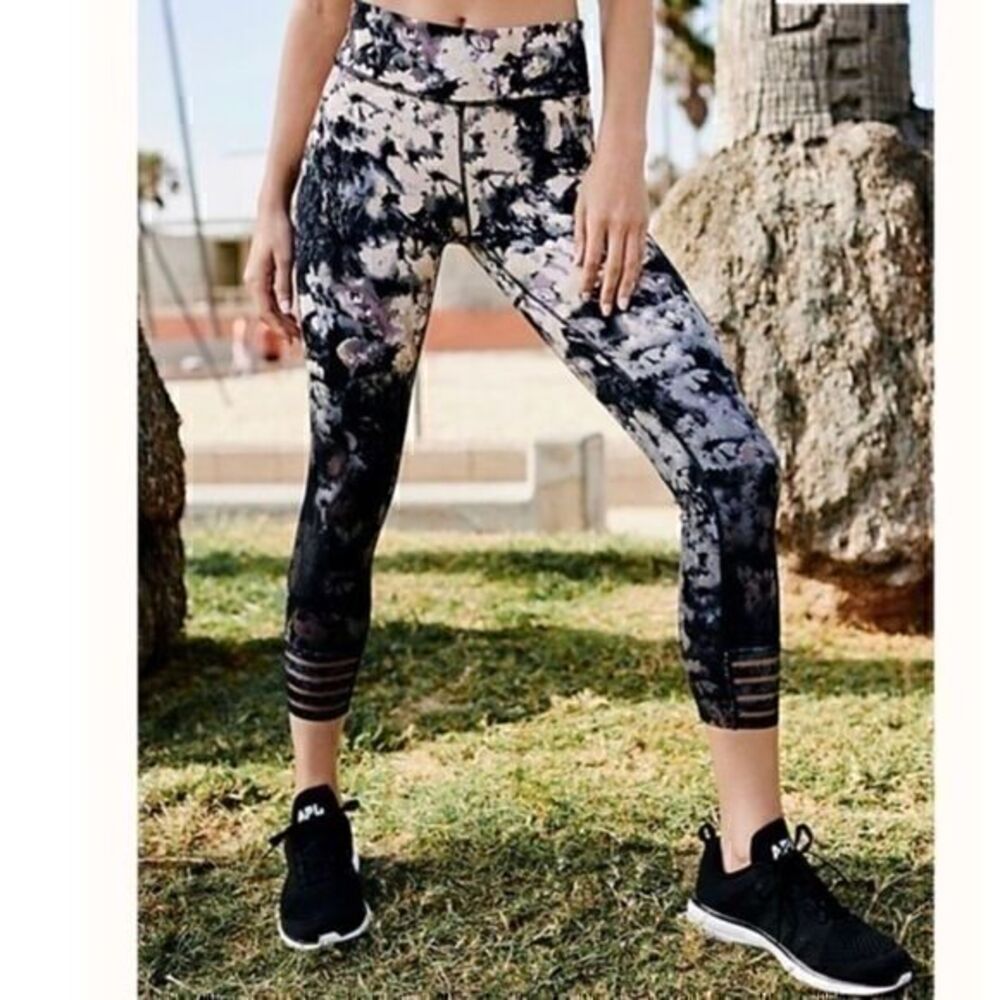 Free People Movement Idris Floral Printed Leggings Dark Night Size Extra Small